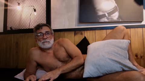 Snapshot of lukecrews chatting on January 28, 10:45 pm Luke Crews online show from January 28, 10:45 pm