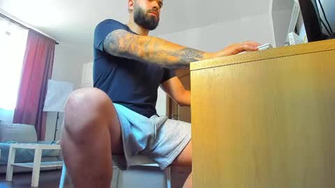 Snapshot of lukedenver chatting on May 16, 8:00 am Luke online show from May 16, 8:00 am
