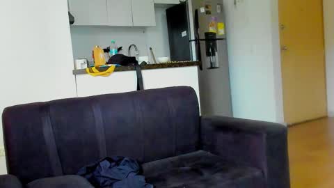 Snapshot of lukeglanton17 chatting on February 7, 11:58 am Luke online show from February 7, 11:58 am