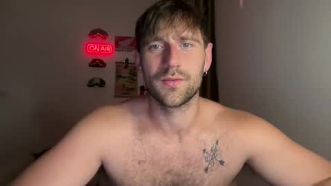 MR. Luke Gunn online show from April 21, 11:18 pm