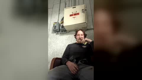 Snapshot of lukekibbe27 chatting on December 22, 12:07 am lukekibbe27 online show from December 22, 12:07 am