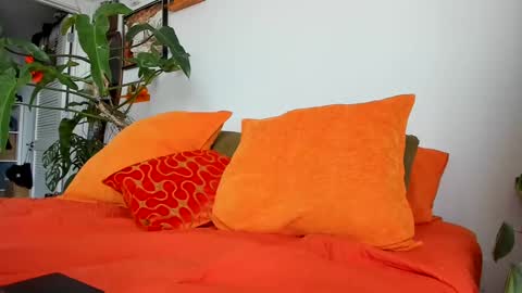 Snapshot of lukerex chatting on December 17, 4:21 pm Luke Rex online show from December 17, 4:21 pm