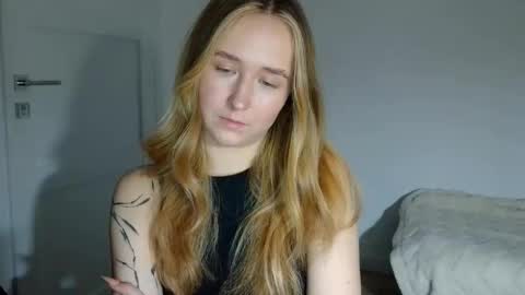 Lulu Baby18 online show from February 26, 8:52 pm