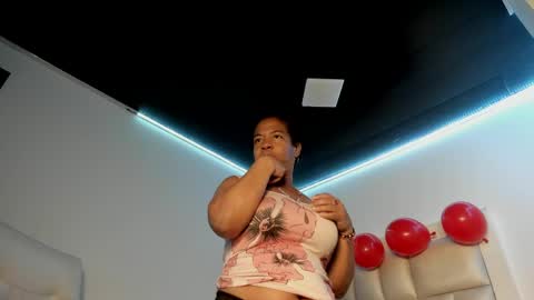 elizabeth online show from March 31, 2:06 pm