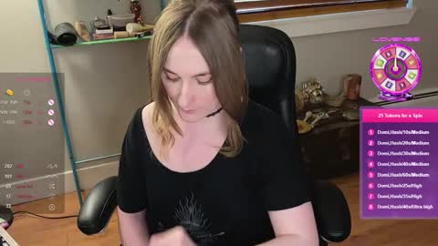 Snapshot of luluv chatting on March 3, 11:56 pm Lulu online show from March 3, 11:56 pm