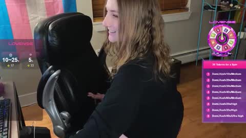 Snapshot of luluv chatting on November 25, 6:35 am Lulu online show from November 25, 6:35 am