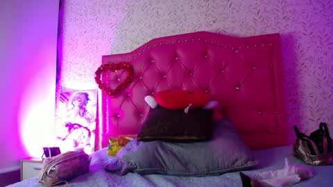 Snapshot of luly_blue chatting on September 17, 4:14 am Luly online show from September 17, 4:14 am