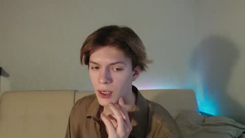 Snapshot of lumeris chatting on January 9, 9:16 am Felix online show from January 9, 9:16 am