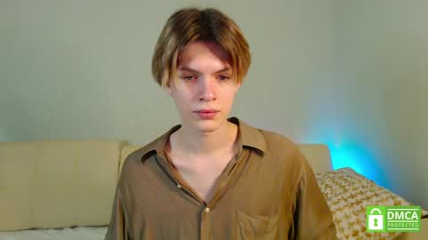 Snapshot of lumeris chatting on January 24, 4:27 am Felix online show from January 24, 4:27 am