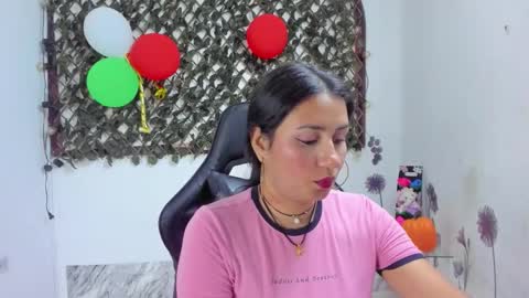 Snapshot of luna021_1 chatting on November 5, 7:36 pm Luna online show from November 5, 7:36 pm