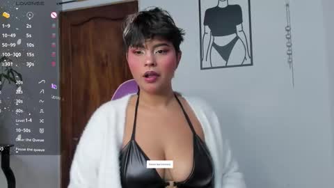 Snapshot of luna__cute chatting on November 2, 11:40 pm Luna online show from November 2, 11:40 pm