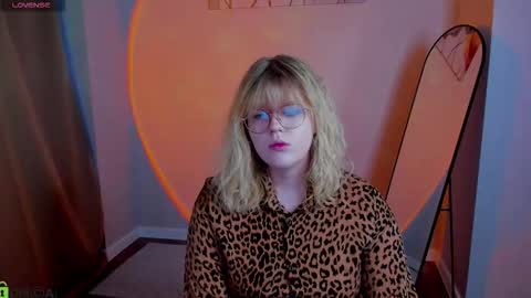 Snapshot of luna_c0ra chatting on February 14, 1:24 am luna online show from February 14, 1:24 am