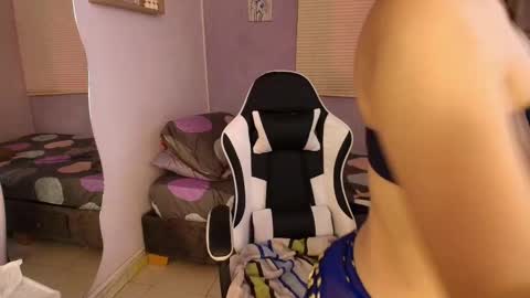 luna_desiree online show from March 6, 9:22 pm