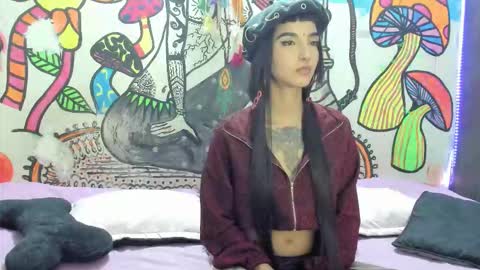 Snapshot of luna_gc chatting on September 25, 8:34 pm luna_gc online show from September 25, 8:34 pm