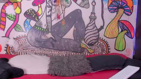 luna_gc online show from April 16, 3:02 pm