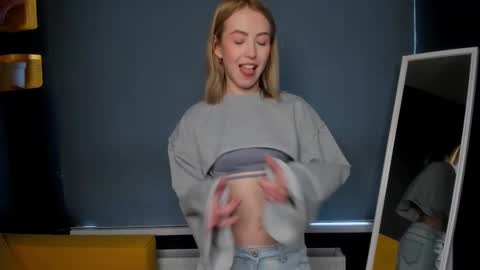 Elizabeth online show from February 19, 9:27 am