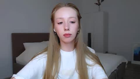 Luna online show from February 19, 11:36 pm