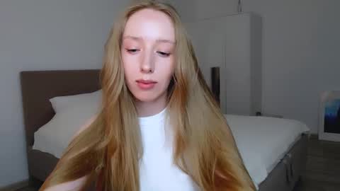 Luna online show from February 26, 10:09 pm