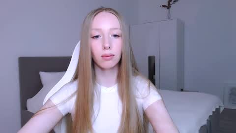 Luna online show from November 6, 7:59 pm