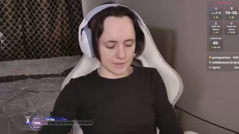 luna_loveeee online show from February 15, 7:51 am