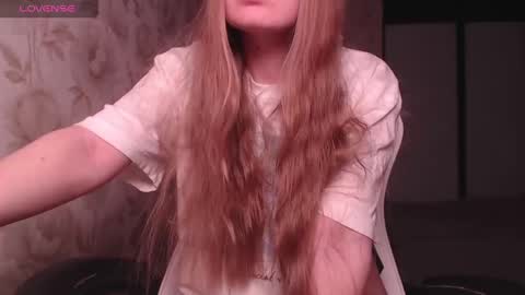 Snapshot of luna_loveisgood chatting on January 21, 11:24 am Luna online show from January 21, 11:24 am