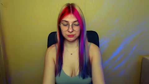 Snapshot of luna_lush_ chatting on February 15, 8:44 am Luna online show from February 15, 8:44 am