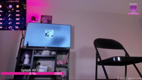 Snapshot of luna_luuvz chatting on September 28, 1:55 am Luna Luuvz online show from September 28, 1:55 am