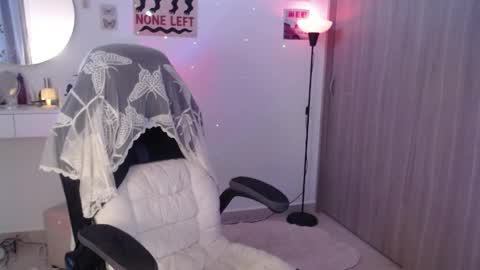 Luna online show from April 18, 12:20 pm