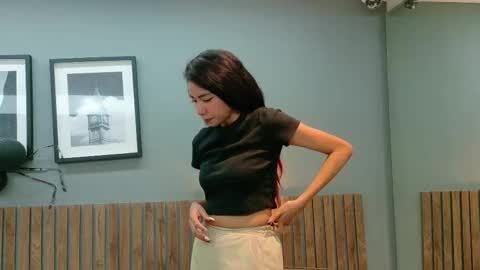 Snapshot of luna_roja25 chatting on November 6, 1:34 pm LUNA online show from November 6, 1:34 pm