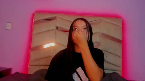 Snapshot of luna_sweeett_ chatting on December 5, 12:22 pm Luna online show from December 5, 12:22 pm