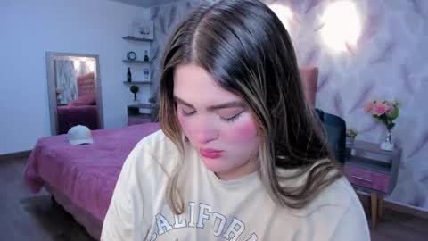 Snapshot of luna_volk chatting on December 5, 3:15 am Luna online show from December 5, 3:15 am