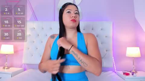 Snapshot of lunaa_hart chatting on November 1, 8:00 pm lunaa_hart online show from November 1, 8:00 pm