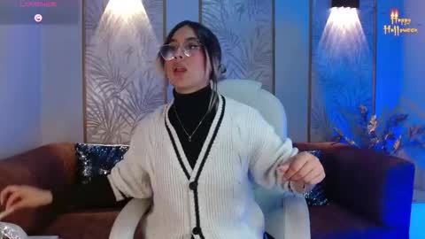 Snapshot of lunaagrey_ chatting on October 14, 3:29 am Luna online show from October 14, 3:29 am