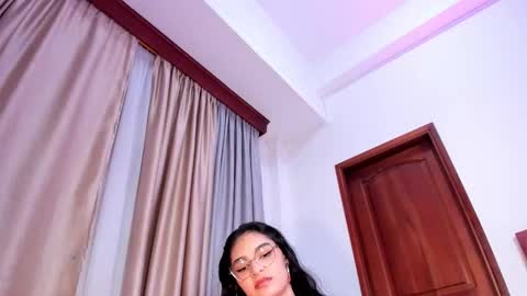 Luna Aspen online show from September 24, 8:34 pm