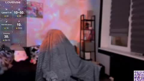 Snapshot of lunacyy chatting on November 9, 5:06 am Britney online show from November 9, 5:06 am