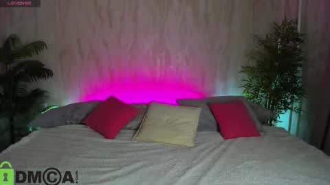 Snapshot of lunakown chatting on November 22, 9:19 am Varvara online show from November 22, 9:19 am