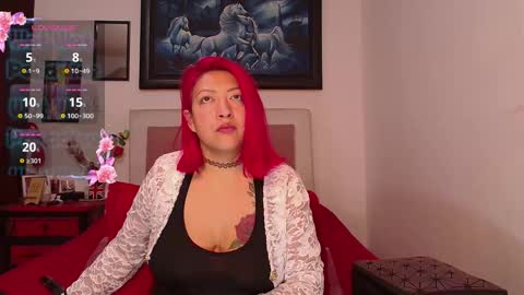 Snapshot of lunalatinacoo chatting on October 18, 11:00 am LUNA online show from October 18, 11:00 am