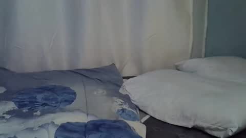 lunalove22_ online show from September 15, 4:07 pm