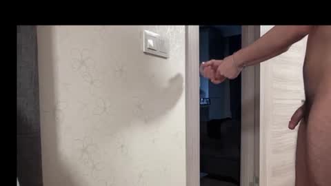 Snapshot of lunamalpica chatting on December 8, 5:44 pm LunaPica online show from December 8, 5:44 pm