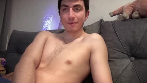 Snapshot of lunamalpica chatting on December 27, 10:05 pm LunaPica online show from December 27, 10:05 pm