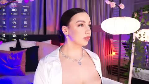 Luna  next streams Mon Fri Sat Sun 8pm-5am gmt0 online show from March 10, 3:12 am