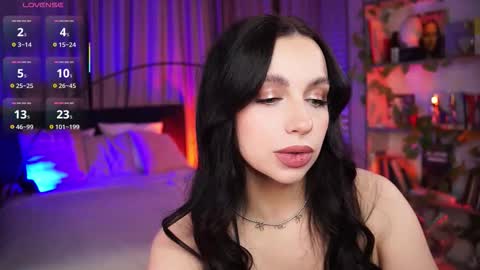 Luna  next streams Mon Fri Sat Sun 8pm-5am gmt0 online show from December 5, 9:00 pm