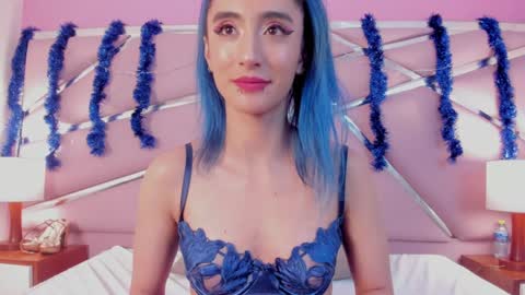 Luna Page online show from January 5, 2:08 pm