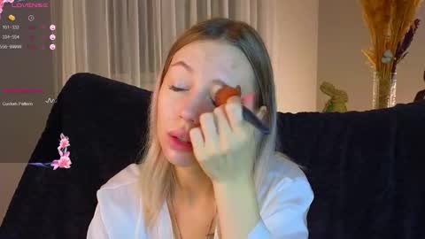 Kelly online show from November 23, 2:39 pm