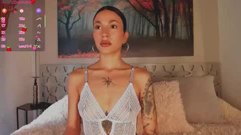 Luna Ruso  online show from February 1, 5:44 pm