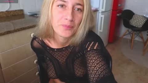 Snapshot of lunary_mix chatting on November 16, 12:33 pm Luna online show from November 16, 12:33 pm