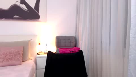 lunastars13 online show from January 12, 1:58 pm