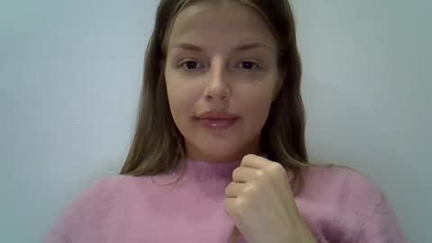 Luna  online show from October 9, 7:12 pm