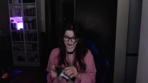 LunaXcherry online show from March 27, 8:30 pm