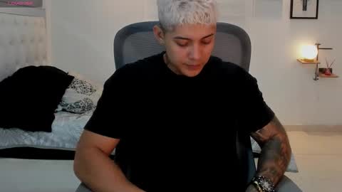 Lunay online show from February 6, 12:04 am